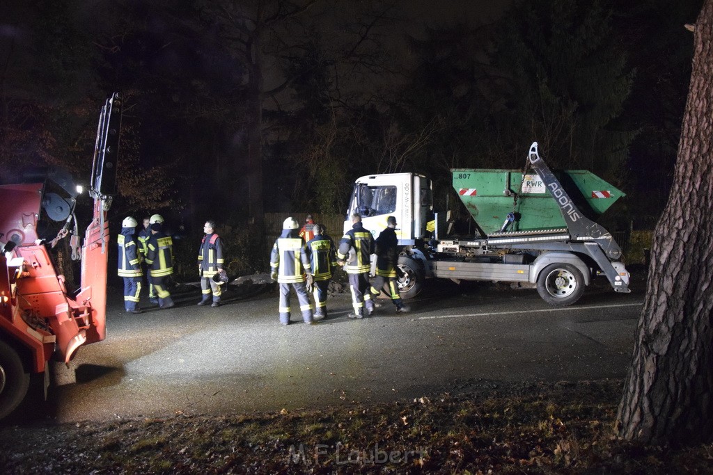 Container LKW umgestuerzt Koeln Brueck Bruecker- Dellbruecker Mauspfad P583.JPG - Miklos Laubert